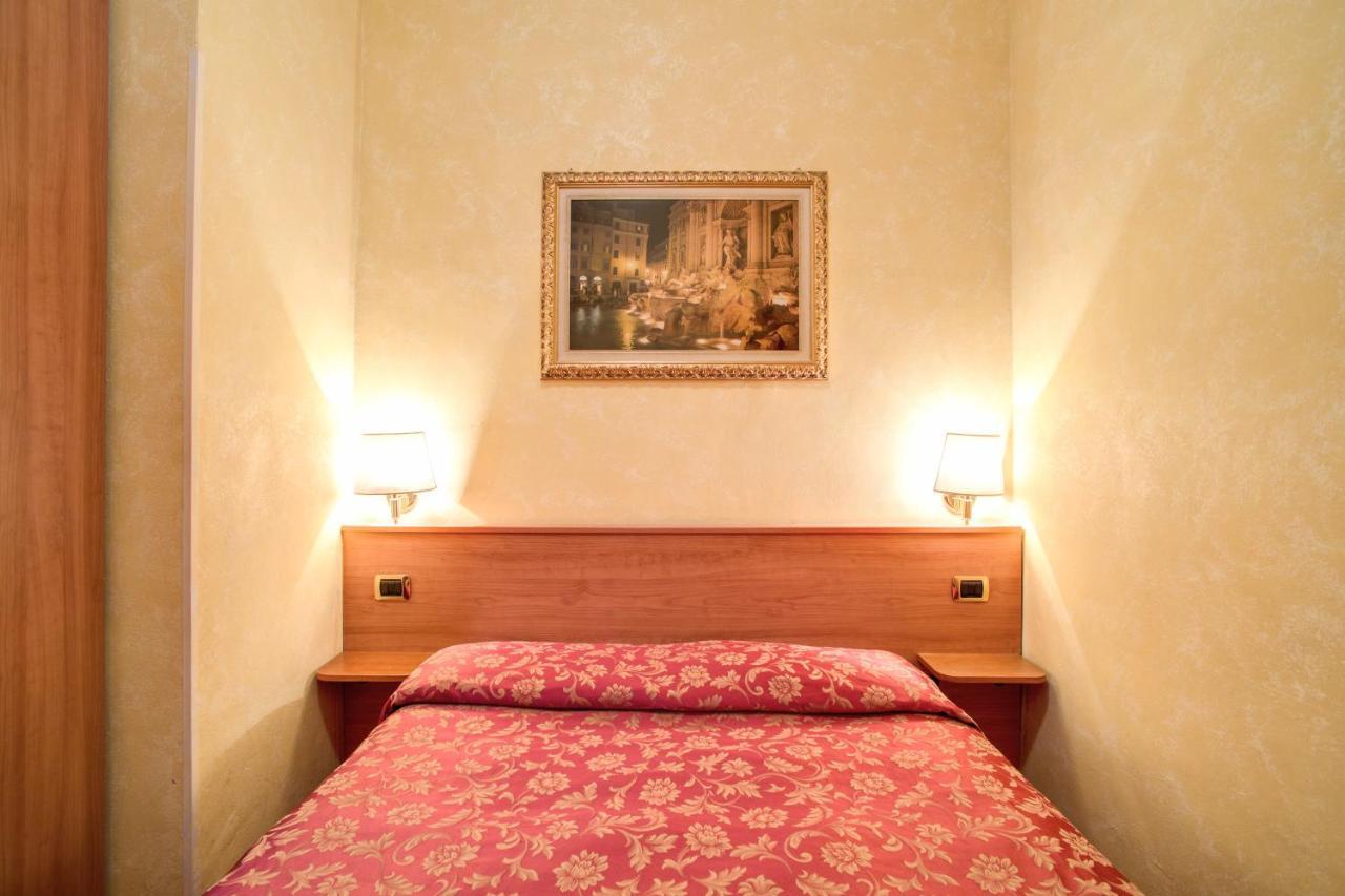 Monti Guest House - Affittacamere Rome Buitenkant foto